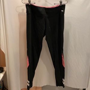PINK VS YOGA LEGGINGS